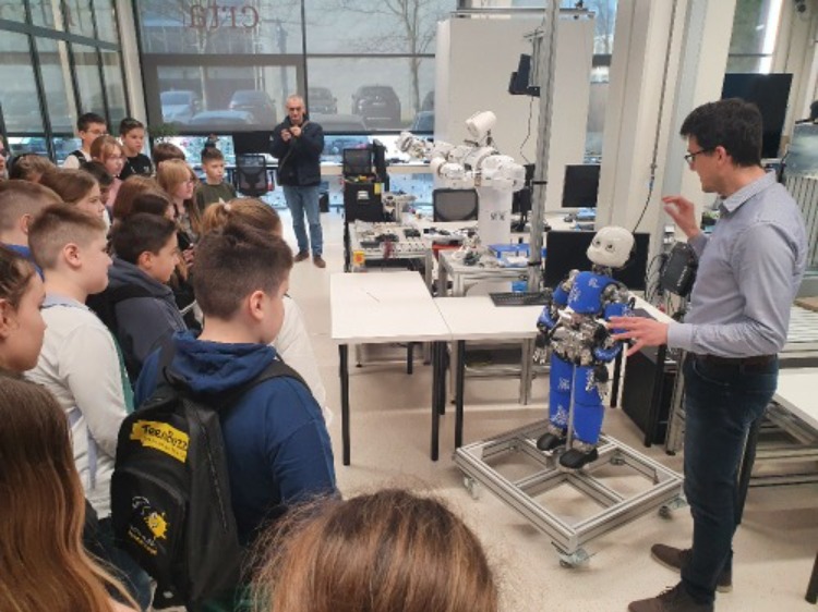 Posjet Regionalnom centru izvrsnosti za robotske tehnologije